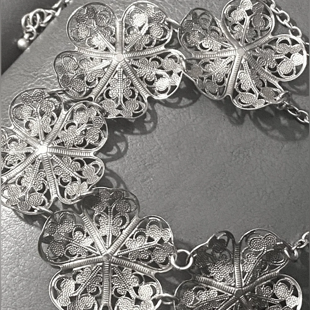 Vintage Silver Tone Filigree Flower Link Chocker Necklace Center Rhinestones
